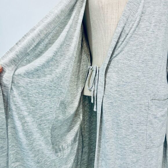 Lands End Grey Lace-Trimmed Robe size Medium SO SOFT - Picture 7 of 10